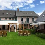 Maison d'hôtes Na Kopecku Ad 1795 - S Wellness A Restauraci Collina Di Nuovo