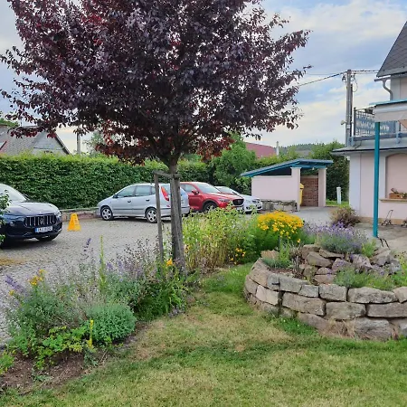 Гостевой дом Na Kopecku Ad 1795 - S Restauraci A Wellness V Podkrkonosi