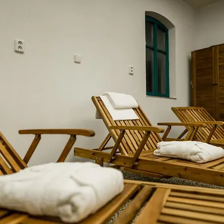 Na Kopecku Ad 1795 - S Restauraci A Wellness Dvůr Králové nad Labem