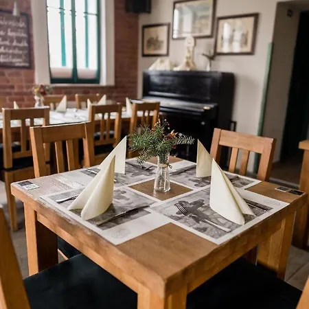 Na Kopecku Ad 1795 - S Restauraci A Wellness V Podkrkonosi Gasthof