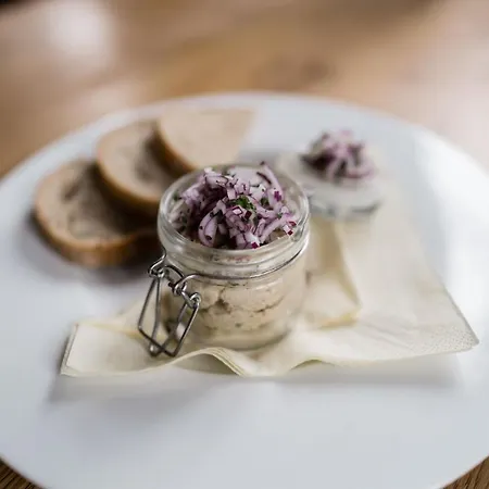 Gasthof Na Kopecku Ad 1795 - S Restauraci A Wellness V Podkrkonosi