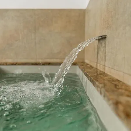 Na Kopečku Ad 1795 - S Wellness A Restaurací Collina Di Nuovo 4*