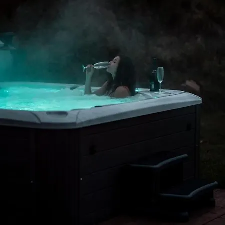 Penzion Na Kopečku Ad 1795 - S Wellness A Restaurací Collina Di Nuovo 4*