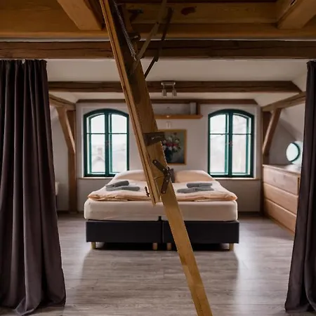 Guest house Na Kopecku Ad 1795 - S Restauraci A Wellness V Podkrkonosi Dvur Kralove nad Labem