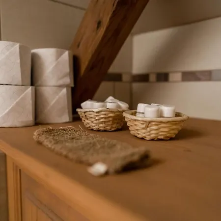 Na Kopecku Ad 1795 - S Wellness A Restauraci Collina Di Nuovo 4*