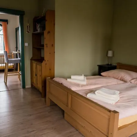 Pensjonat Na Kopecku Ad 1795 - S Wellness A Restauraci Collina Di Nuovo