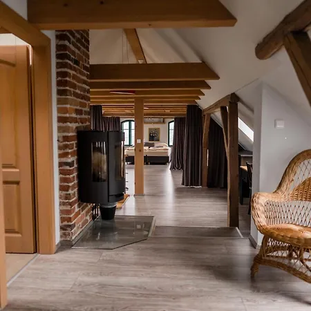 Maison d'hôtes Na Kopecku Ad 1795 - S Restauraci A Wellness Dvůr Králové nad Labem