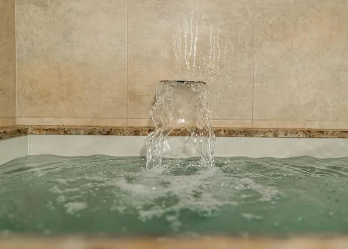 Πανσιόν Na Kopecku Ad 1795 - S Restauraci A Wellness V Podkrkonosi