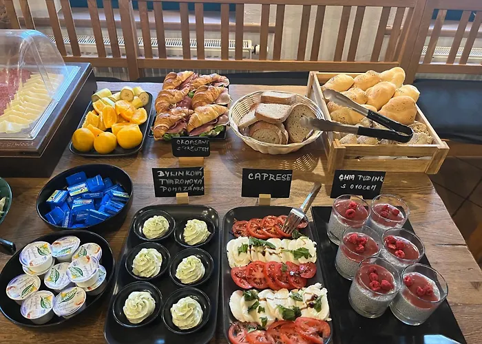 Πανσιόν Na Kopecku Ad 1795 - S Restauraci A Wellness V Podkrkonosi Dvůr Králové nad Labem